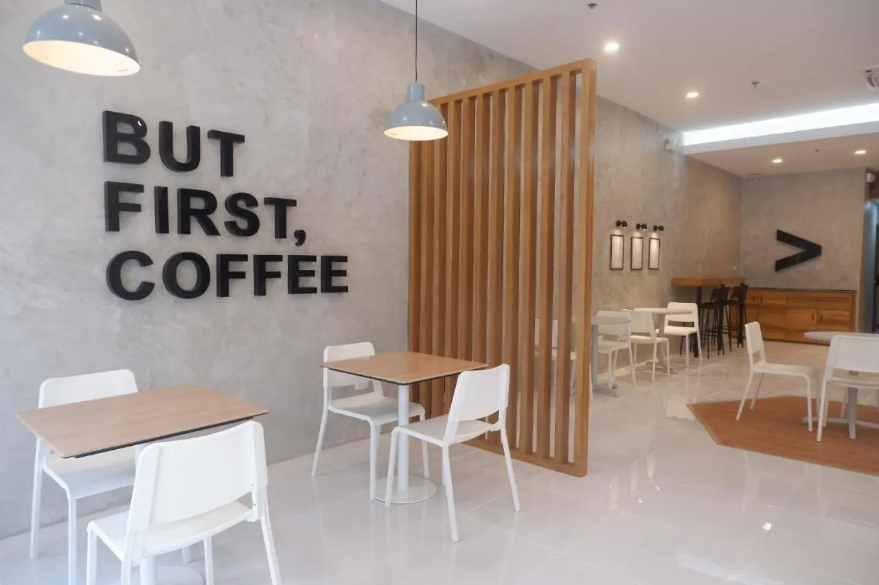 Paranaque City Hop Inn Hotel Aseana City Manila הפיליפינים
