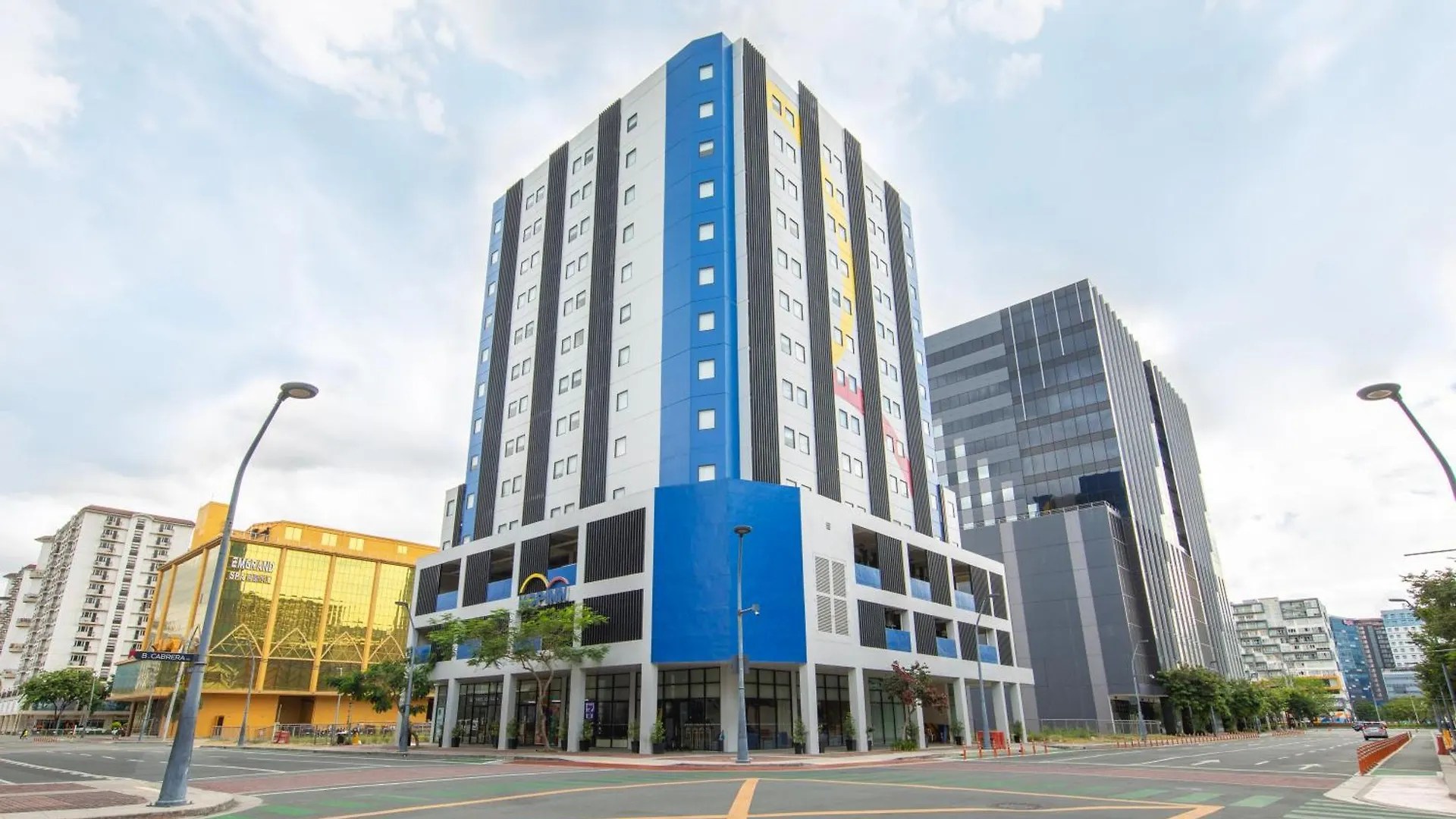 Paranaque City Hop Inn Hotel Aseana City Manila  Paranaque City