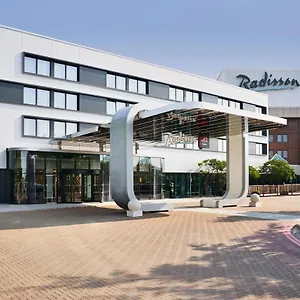 מלון Radisson And Conference Centre London Heathrow