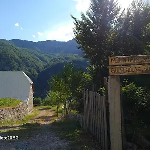  Pensión Mountain Vista Shkafi Albania