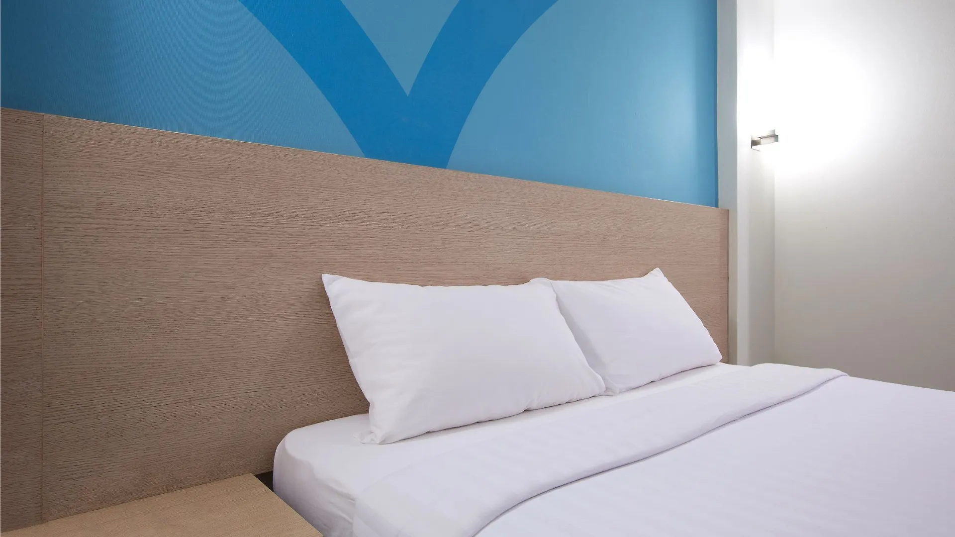 ***  Hop Inn Hotel Aseana City Manila Paranaque City Philippines